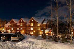 Timberline Lodges by Fernie Lodging Co