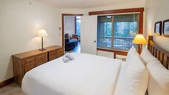 Timberline Lodges by Fernie Lodging Co