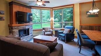 Timberline Lodges by Fernie Lodging Co