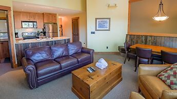 Timberline Lodges by Fernie Lodging Co