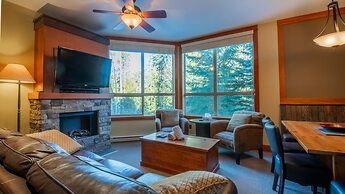 Timberline Lodges by Fernie Lodging Co