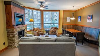 Timberline Lodges by Fernie Lodging Co