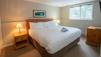 Timberline Lodges by Fernie Lodging Co