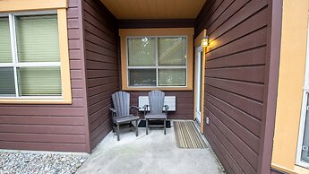 Timberline Lodges by Fernie Lodging Co