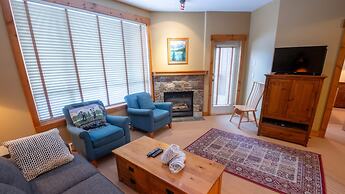 Timberline Lodges by Fernie Lodging Co