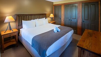 Timberline Lodges by Fernie Lodging Co