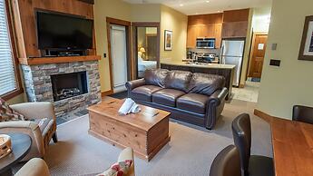 Timberline Lodges by Fernie Lodging Co