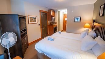 Timberline Lodges by Fernie Lodging Co