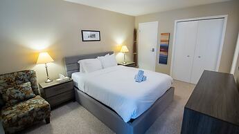 Timberline Lodges by Fernie Lodging Co