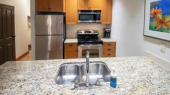 Timberline Lodges by Fernie Lodging Co