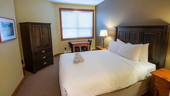 Timberline Lodges by Fernie Lodging Co