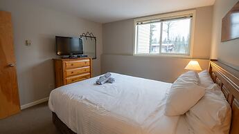 Timberline Lodges by Fernie Lodging Co