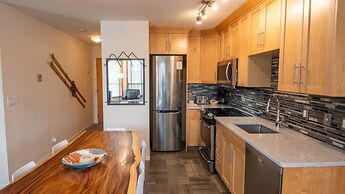 Timberline Lodges by Fernie Lodging Co