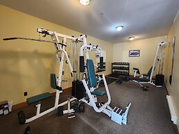 Timberline Lodges by Fernie Lodging Co