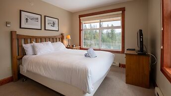Timberline Lodges by Fernie Lodging Co