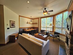 Timberline Lodges by Fernie Lodging Co