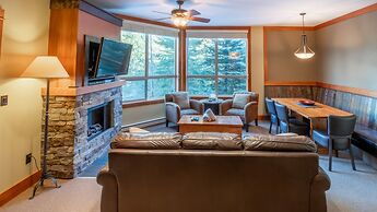 Timberline Lodges by Fernie Lodging Co