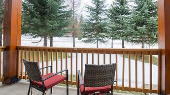 Timberline Lodges by Fernie Lodging Co