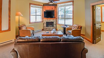 Timberline Lodges by Fernie Lodging Co