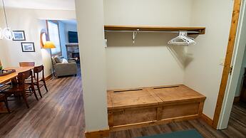 Timberline Lodges by Fernie Lodging Co