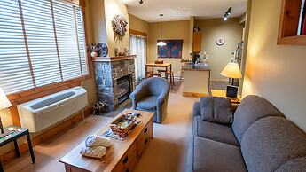 Timberline Lodges by Fernie Lodging Co