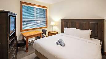 Timberline Lodges by Fernie Lodging Co