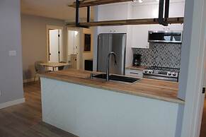 Timberline Lodges by Fernie Lodging Co