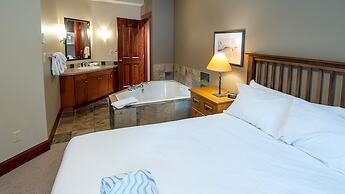 Timberline Lodges by Fernie Lodging Co