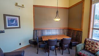 Timberline Lodges by Fernie Lodging Co