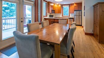 Timberline Lodges by Fernie Lodging Co