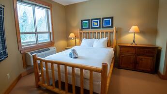 Timberline Lodges by Fernie Lodging Co