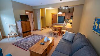 Timberline Lodges by Fernie Lodging Co