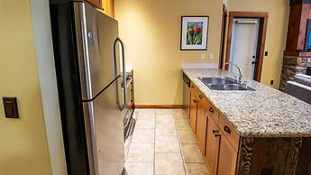 Timberline Lodges by Fernie Lodging Co