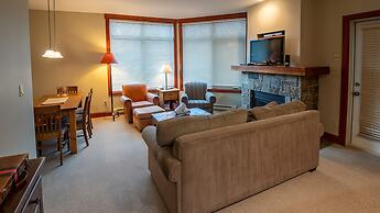 Timberline Lodges by Fernie Lodging Co