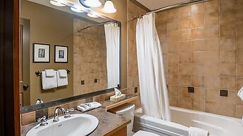 Timberline Lodges by Fernie Lodging Co