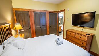 Timberline Lodges by Fernie Lodging Co