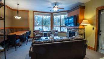Timberline Lodges by Fernie Lodging Co