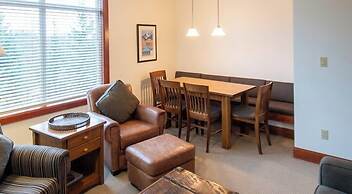 Timberline Lodges by Fernie Lodging Co