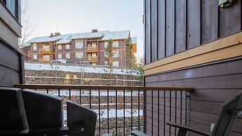 Timberline Lodges by Fernie Lodging Co