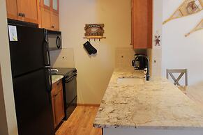 Timberline Lodges by Fernie Lodging Co