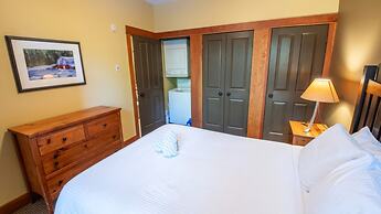 Timberline Lodges by Fernie Lodging Co