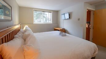 Timberline Lodges by Fernie Lodging Co