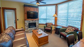 Timberline Lodges by Fernie Lodging Co