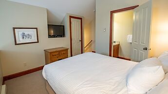 Timberline Lodges by Fernie Lodging Co