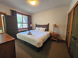Timberline Lodges by Fernie Lodging Co