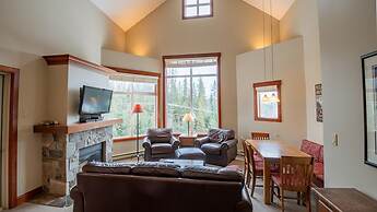 Timberline Lodges by Fernie Lodging Co