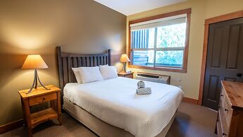 Timberline Lodges by Fernie Lodging Co