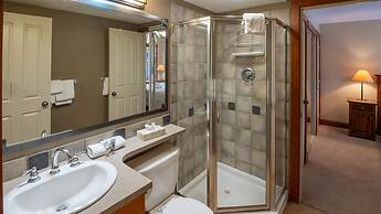 Timberline Lodges by Fernie Lodging Co