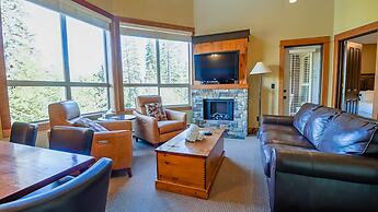 Timberline Lodges by Fernie Lodging Co