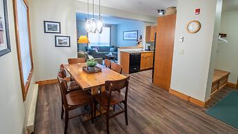 Timberline Lodges by Fernie Lodging Co